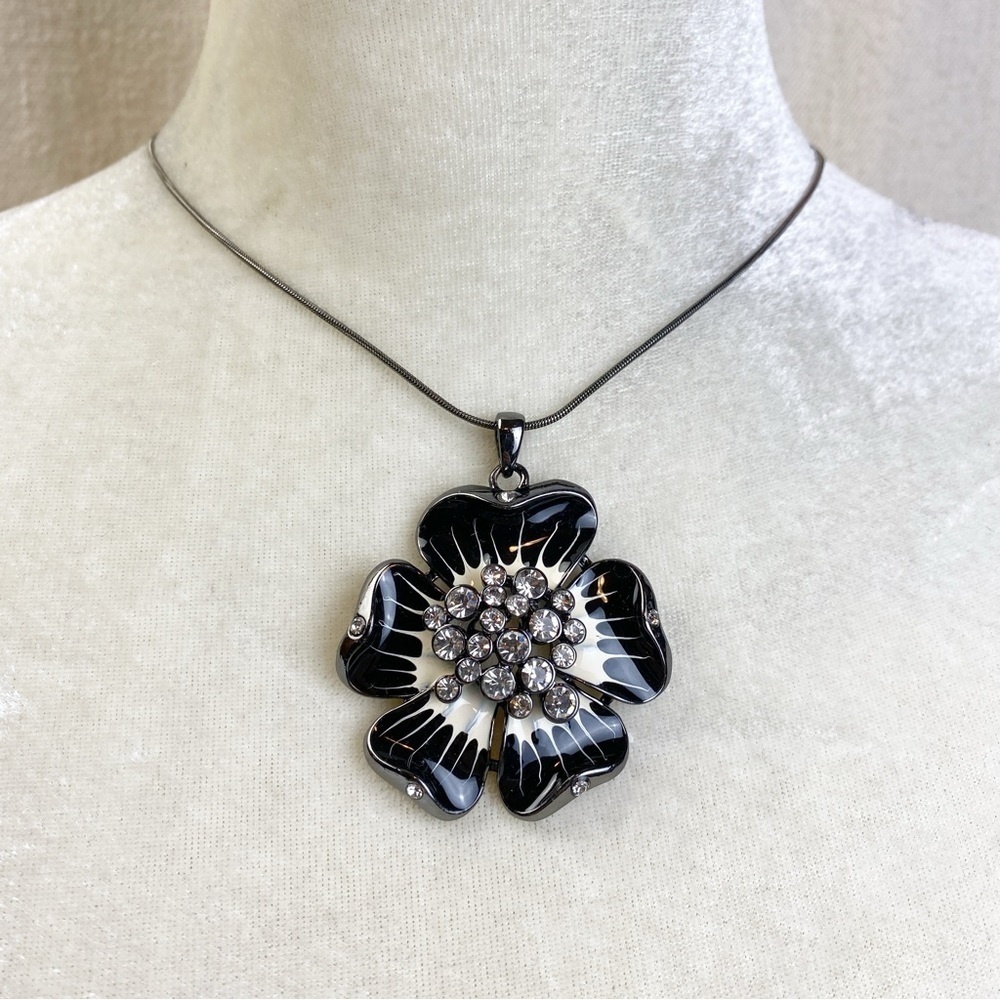 Black flower enamel and rhinestone pendant necklace